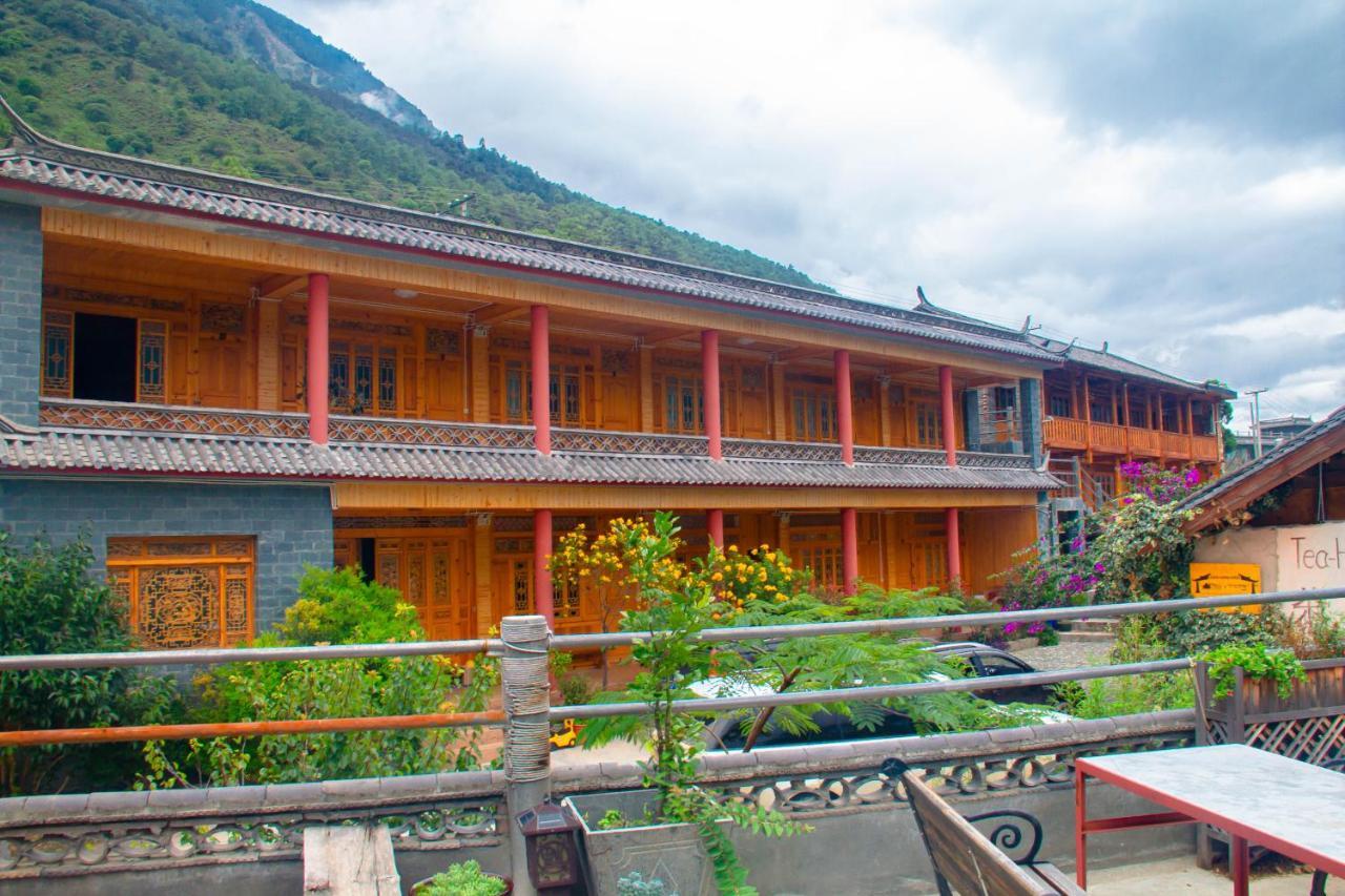 Tiger Leaping Gorge Tea Horse Gasthaus シャングリラ県 エクステリア 写真