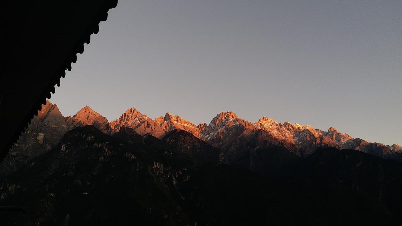 Tiger Leaping Gorge Tea Horse Gasthaus シャングリラ県 エクステリア 写真